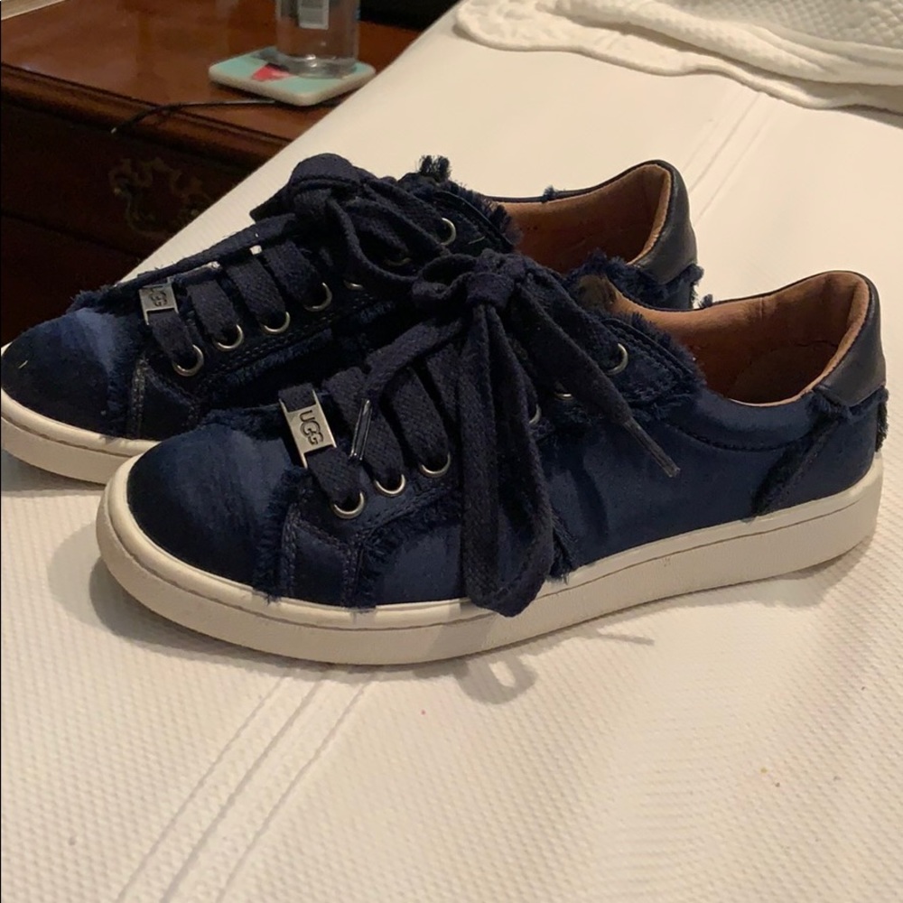 ugg  navy sneakers
